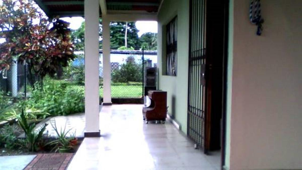 Pacasa Hostel David Luaran gambar