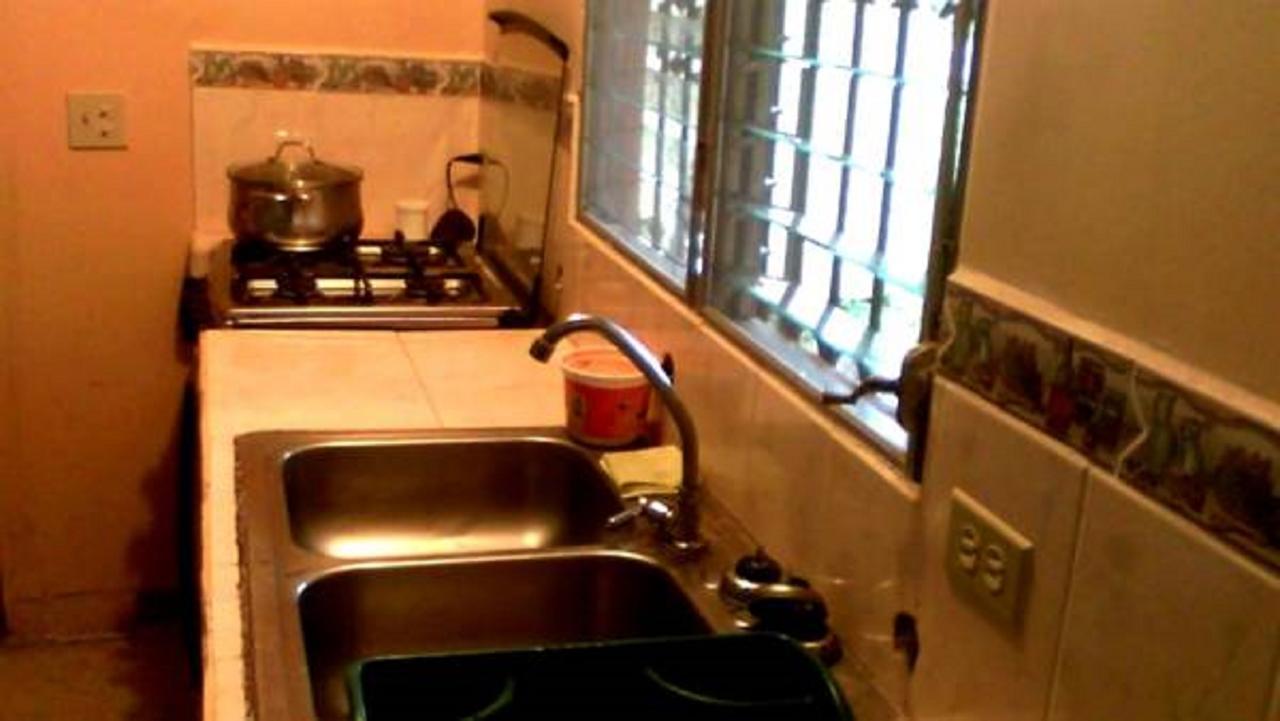 Pacasa Hostel David Luaran gambar